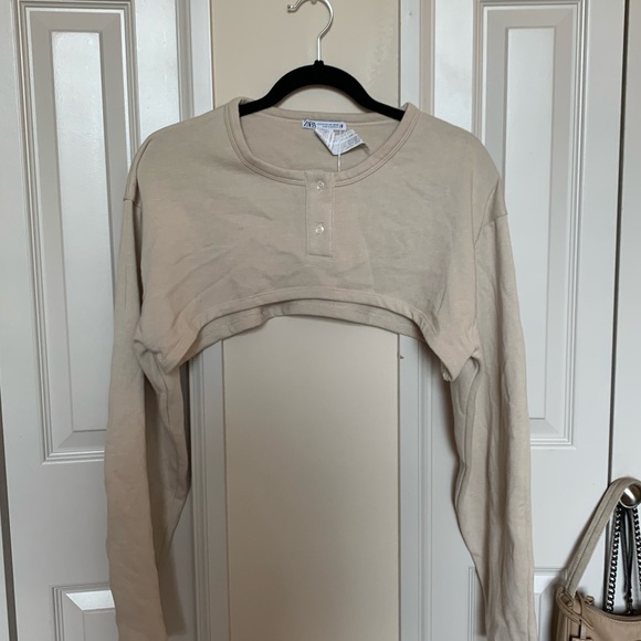 Zara Tops Super Cropped Zara Arm Warmer Sweater Poshmark